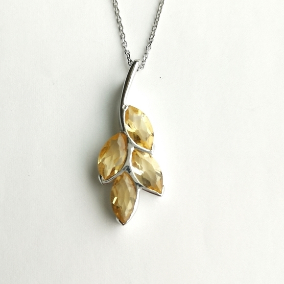 Citrine marquise cut pendant necklace leaves design 🆕 - Picture 4 of 9